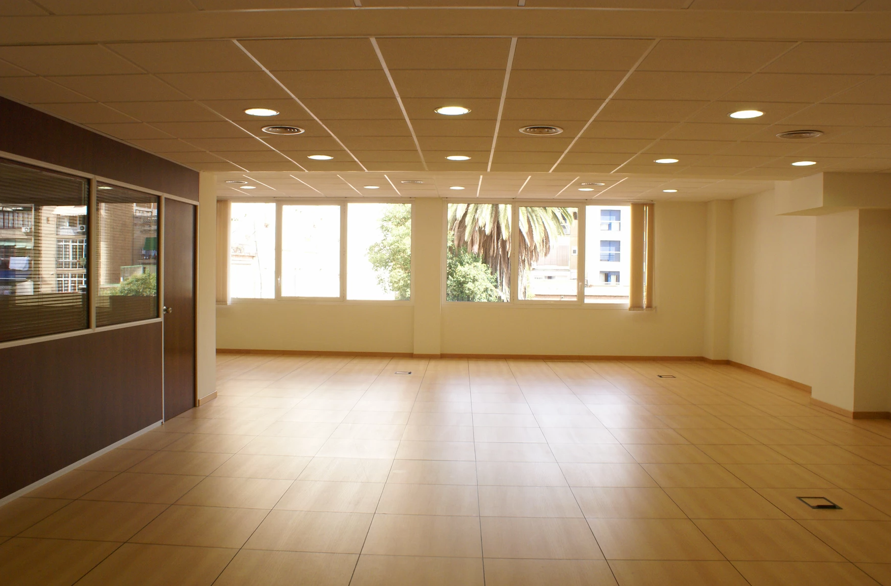 Office in Barcelona, Eixample, for rent